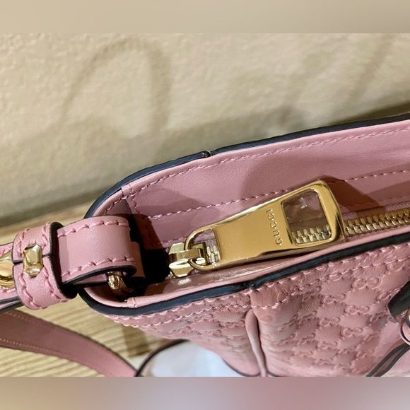 Authentic Gucci Guccisima Crossbody Handbag Light Pink - Picture 11 of 16